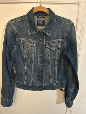 Lucky Brand Denim Jacket. Small. Very good condition